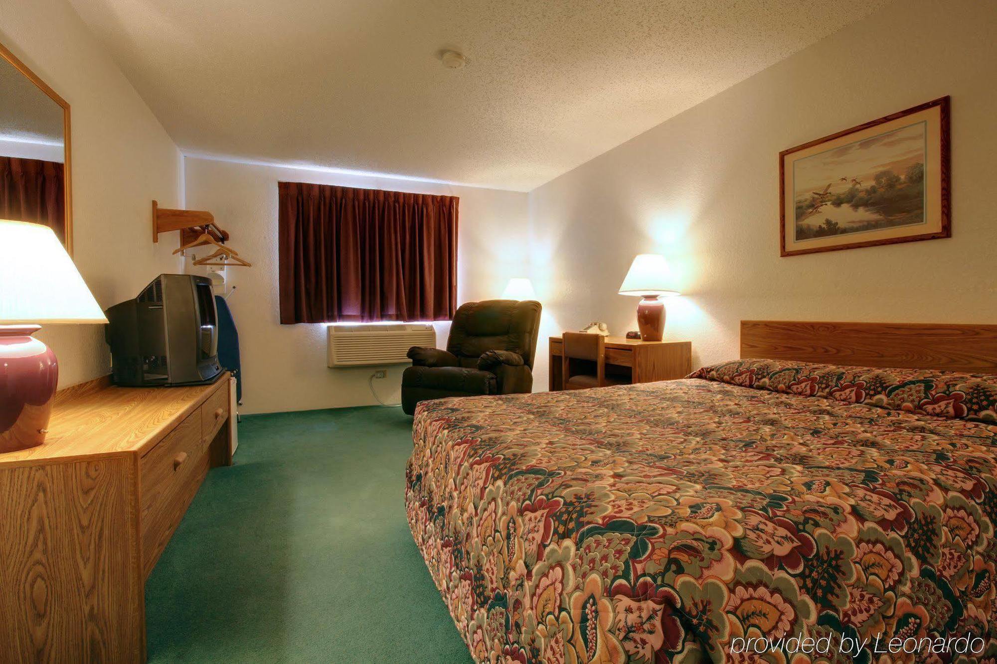 Americas Best Value Inn & Suites Cassville Roaring River Kamer foto